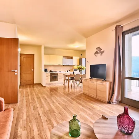 La Terrazza Sul By Theater Apartment
