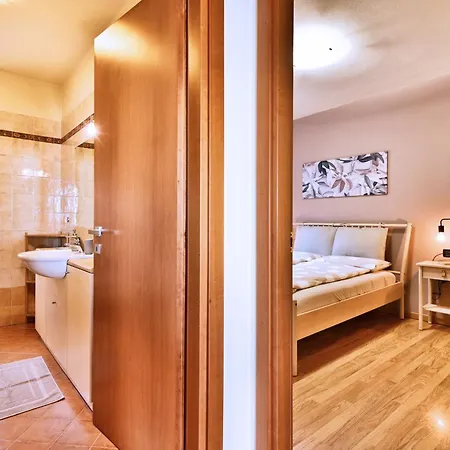 Apartment La Terrazza Sul By Theater Tignale
