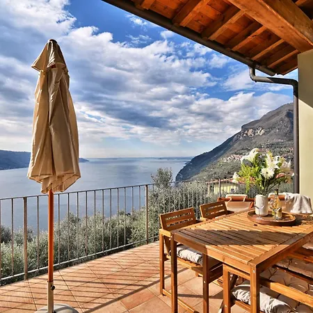 Apartment La Terrazza Sul By Theater